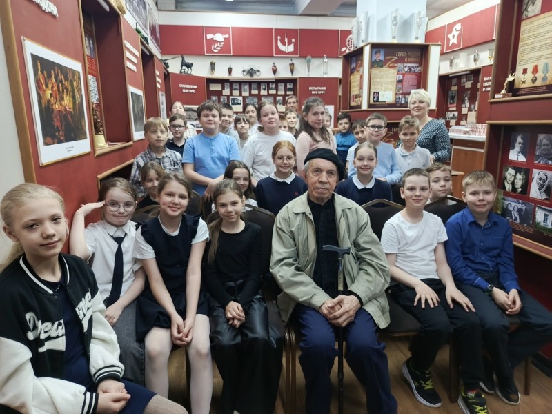 Для меня особенное значение имеет развитие в "Народном бюджете" патриотической повестки - участник СВО Евгений Напалков