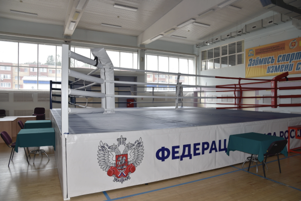 Около 600 спортсменов поборются на первенстве России по боксу в Коми