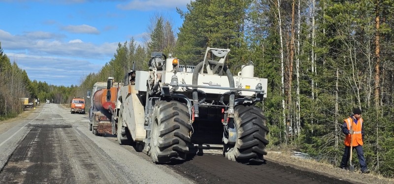 В Сосногорском районе полным ходом идет ремонт автодороги Керки - Дутово