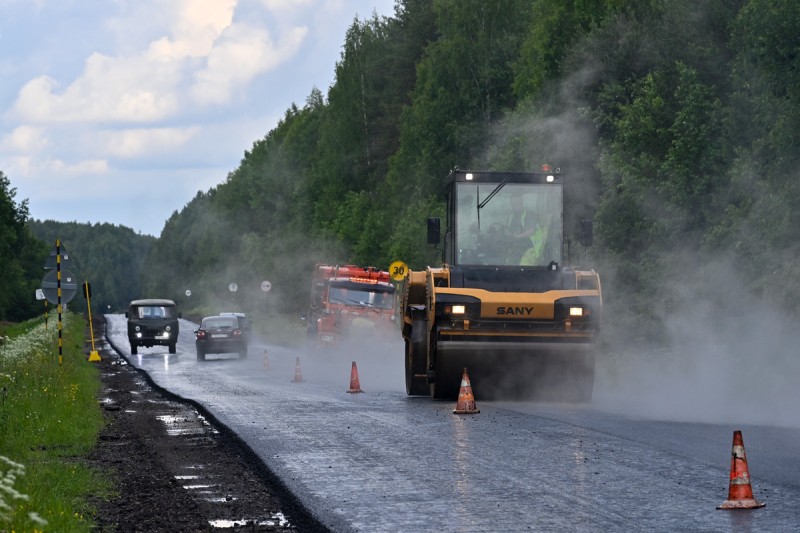 Ход ремонта автодороги Сыктывкар – Кудымкар проверил Ростислав Гольдштейн