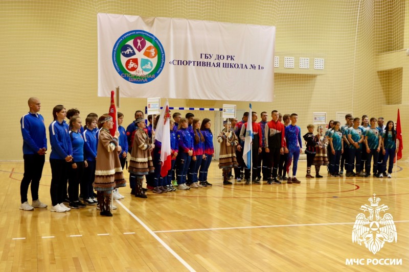 В Сыктывкаре открылись межрегиональные соревнования МЧС по субъектам СЗФО