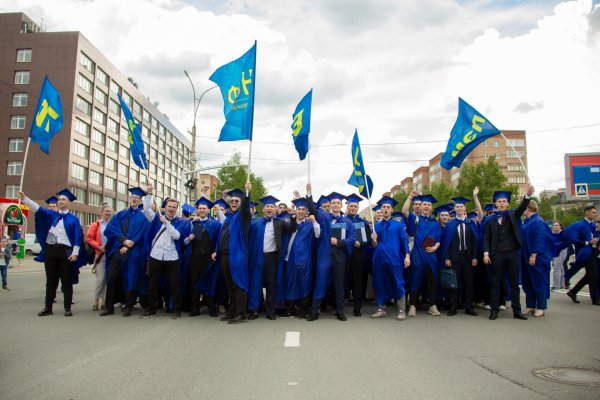 881 повод гордиться: Ухтинский университет выпустил новое поколение профессионалов