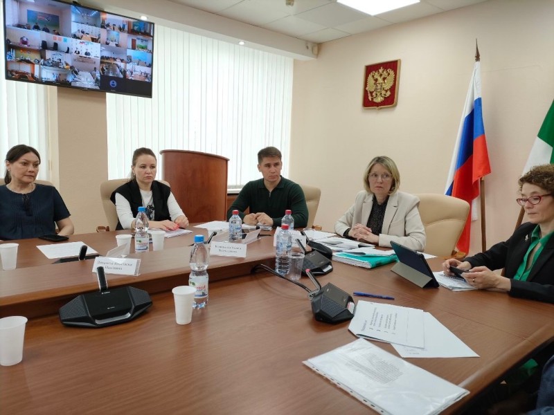 Управляющие компании погрузились в тонкости обслуживания домов в Коми