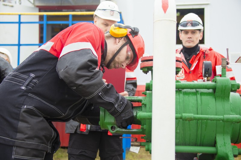 Нефтяники Ухты и Яреги определили лучших профи