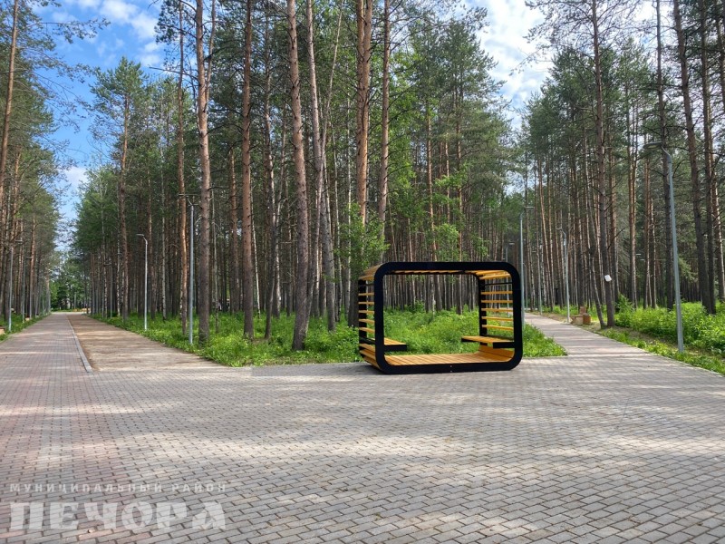 В Печоре продолжается благоустройство парка Геологов