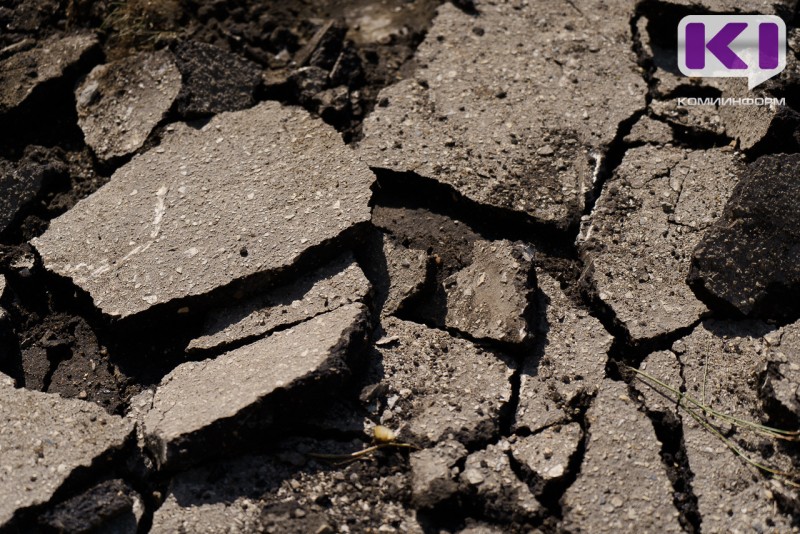 Яма глубиной 28 сантиметров стала причиной судебного разбирательства в Ухте