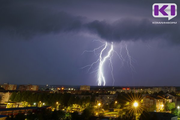 На Коми вновь надвигаются грозы и ливни