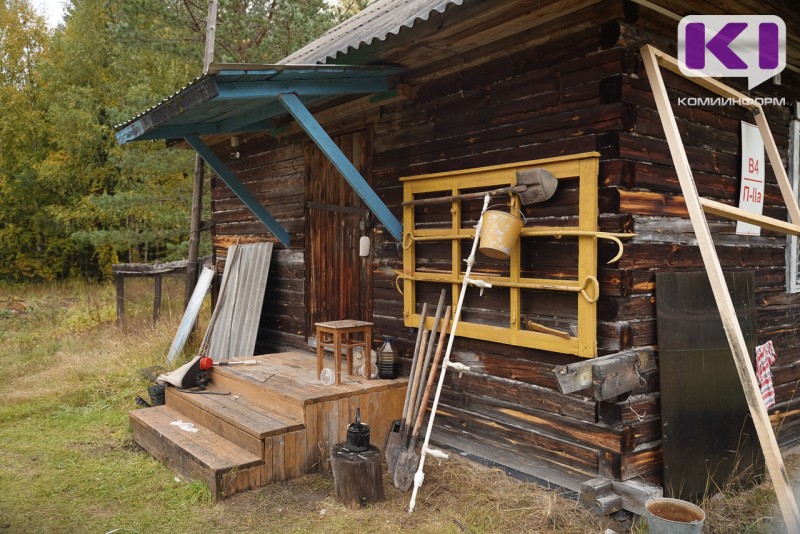 В Усть-Цильме молодой человек поссорился с приятелями и потерялся в лесу 