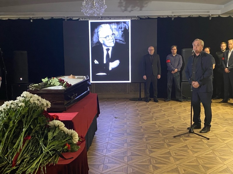 Российская наука понесла тяжелую утрату: в Сыктывкаре простились с выдающимся ученым Михаилом Рощевским
