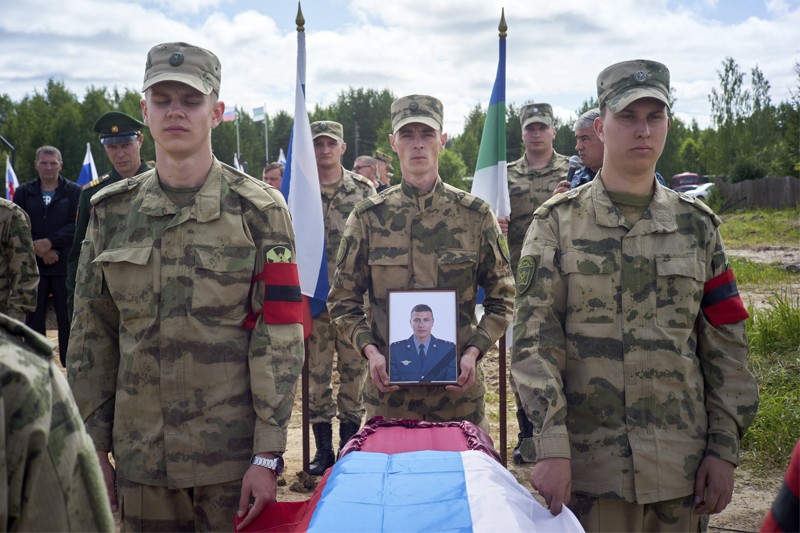 Руководство, личный состав УФСИН и Управления по конвоированию, ветераны УИС простились с товарищем, погибшим на СВО 