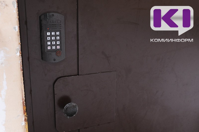 Мошенники подобрали "ключ" к деньгам ухтинки под предлогом замены домофона