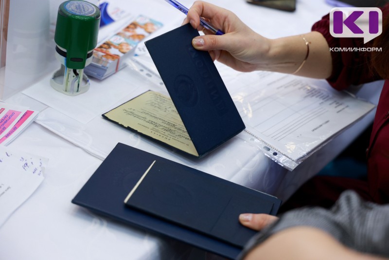 Ухтинка заработала судимость за использование поддельного диплома