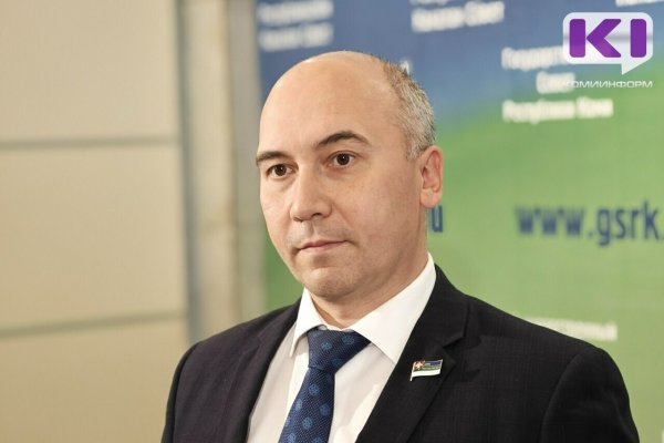 Новая процедура выборов глав городов и районов Коми будет максимально демократической — депутат Госсовета Илья Семяшкин