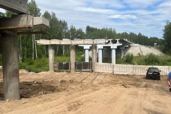 Строительство моста через р.Лемью планируют завершить к июню 2026 года