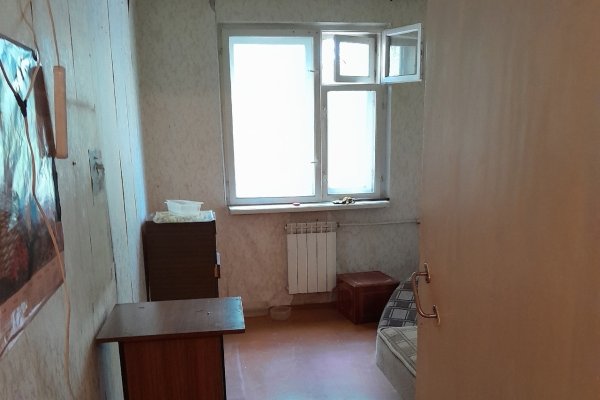 В Сыктывкаре из квартиры выселили незаконного жильца