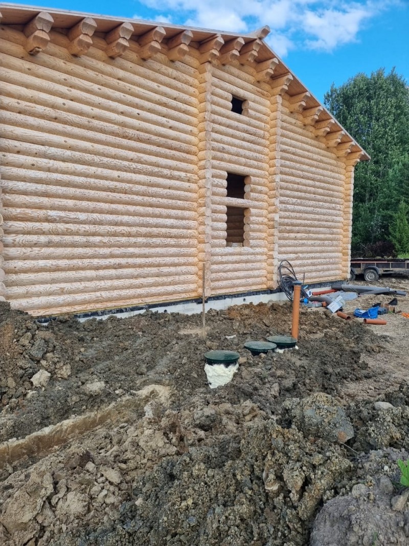 В Сысольском районе строят традиционную коми избу