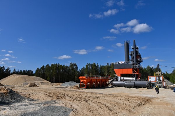 Ростислав Гольдштейн оценил возможности нового асфальтобетонного завода в Удорском районе