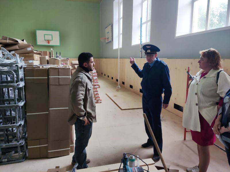 Прокурор Сыктывкара объявил предостережение по выполнению работ по ремонту коррекционной школы № 40