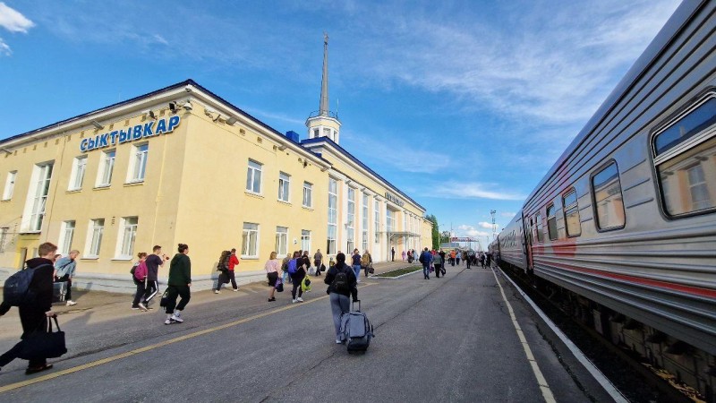 Перевозки пассажиров дневным поездом Сыктывкар – Усинск выросли на 1% за I полугодие
