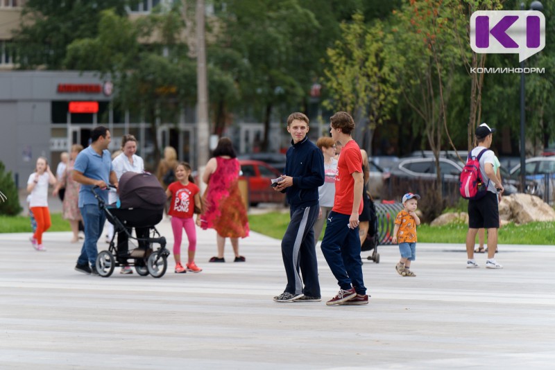 Подростки смогут открывать банковские счета только с согласия родителей
