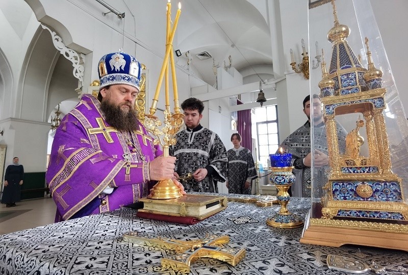 Владыка Филипп совершит первое воскресное богослужение в Свято-Стефановском соборе