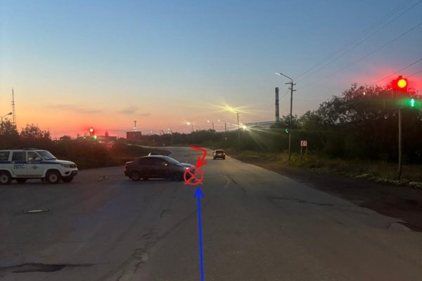 В Воркуте столкнулись Renault и Subaru, пострадал ребенок