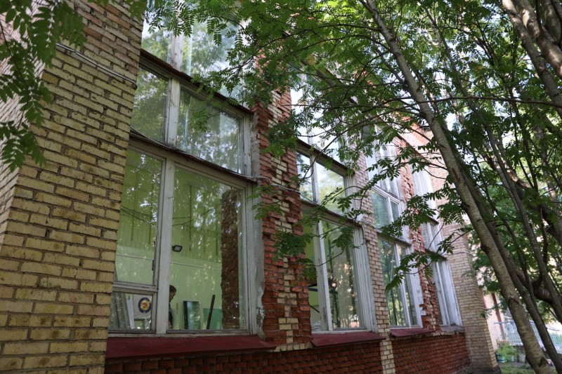 В интинском детском саду "Рябинушка" благодаря "Народному бюджету" заменят окна

