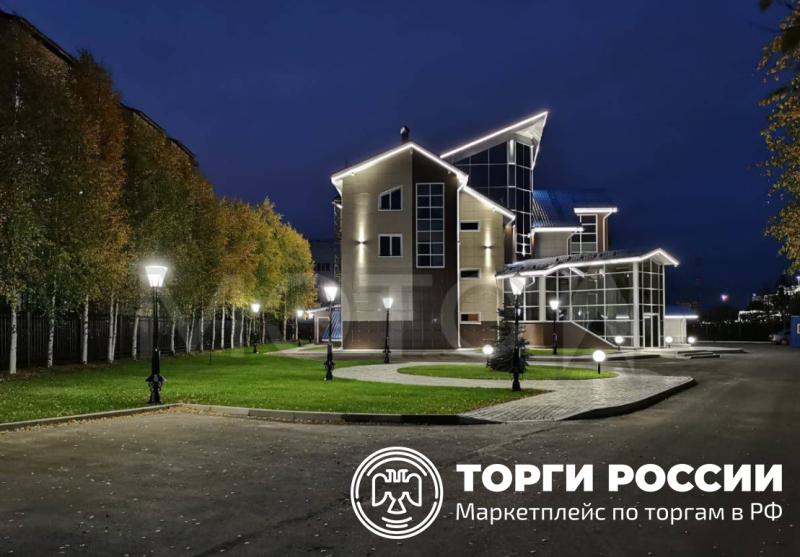 В Ухте выставлено на торги офисное здание с подогреваемой крышей и сауной стоимостью 29 млн рублей 