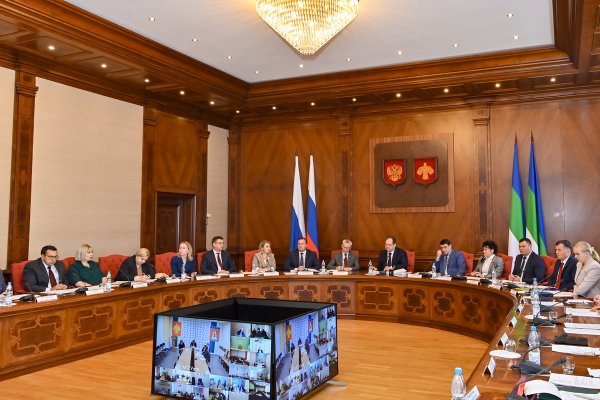 Ростислав Гольдштейн поручил сыктывкарским властям предусмотреть более удобные автобусные маршруты для школьников

