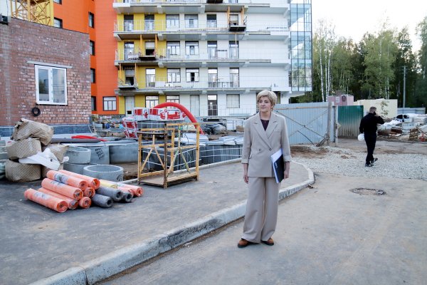 Михаил Мурашко увидел современные технологии в строящейся инфекционной больнице Коми 