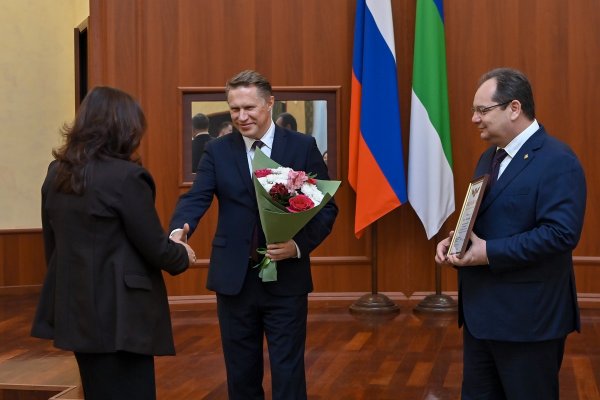 Михаил Мурашко поделился воспоминаниями о работе в Коми с коллегами по отрасли