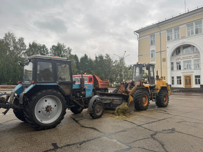 Дорожники Сыктывкара раскрыли секрет, куда делось сено после этнофестиваля "Люди леса"