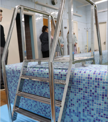 В Инте родительский и общественный контроль проверил капремонт бассейна детсада 