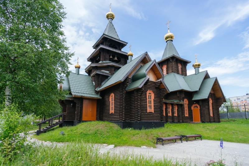 При поддержке ЛУКОЙЛа приводят в порядок комплекс помещений при храме в Усинске

