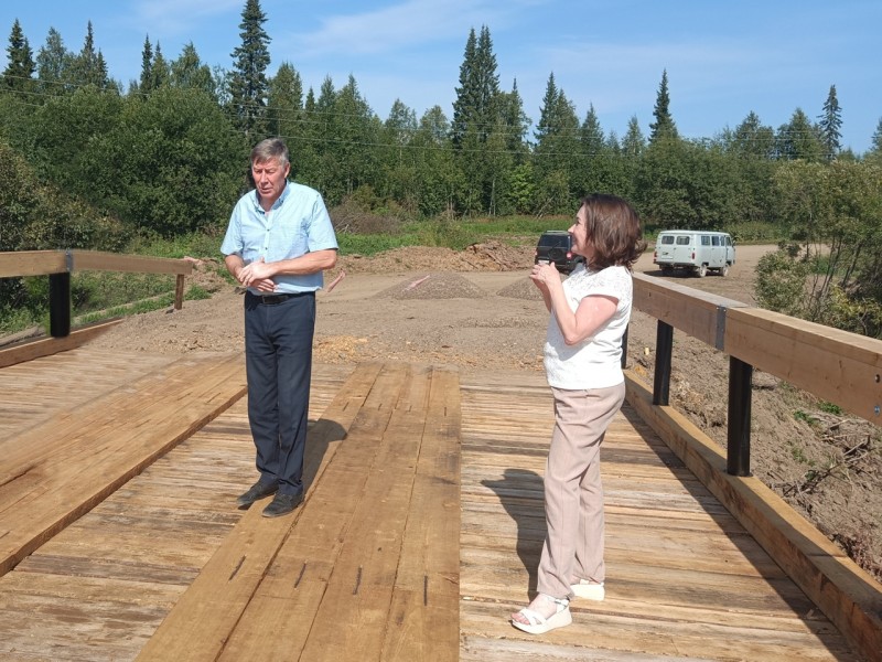 В Усть-Цилемском районе завершаются ремонтные работы на переезде через старицу Полой
