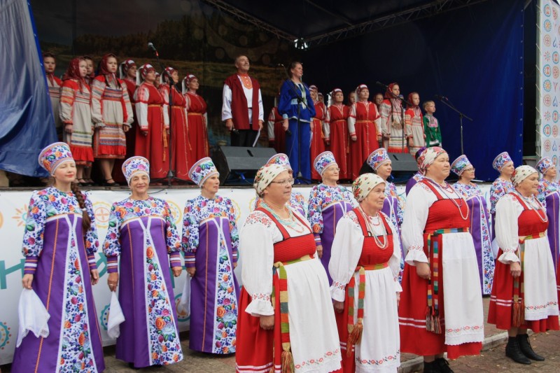 Артисты и мастера Прилузского и Ижемского районов завершили серию летних концертов в Сыктывкаре