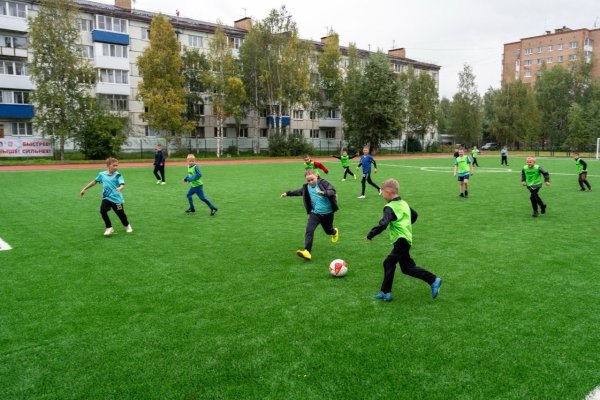 В Ухте открыли универсальную спортивную площадку