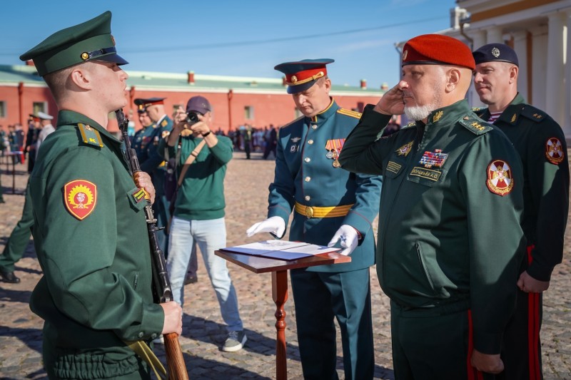 Первокурсники из Коми приняли Военную присягу в Военной академии Росгвардии в Санкт-Петербурге