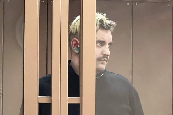 За обвиняемого в диверсии сыктывкарского учителя вступилась семья 