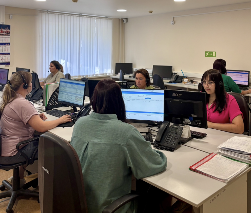 Оператор контакт-центра сыктывкарской поликлиники: "Мы не просто отвечаем на звонки — мы помогаем людям оперативно решить их проблемы"