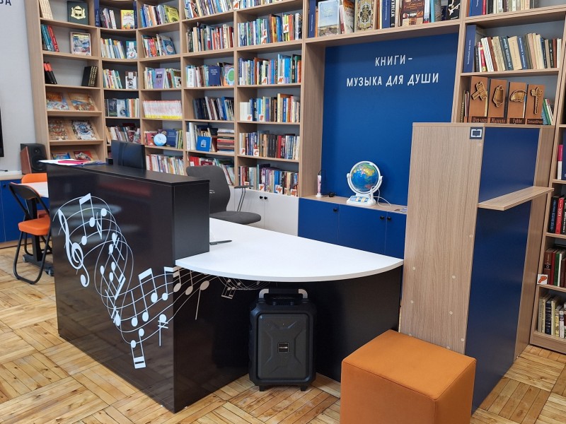 Проводник в мир искусства: библиотека нового поколения открыла двери для жителей Емвы