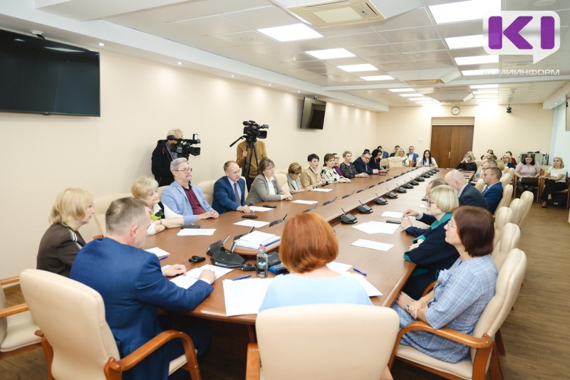 В новый состав Госсовета Коми войдут 25 депутатов "ЕР", двое от КПРФ, по одному - от ЛДПР, "Новые люди" и "Справедливая Россия" 