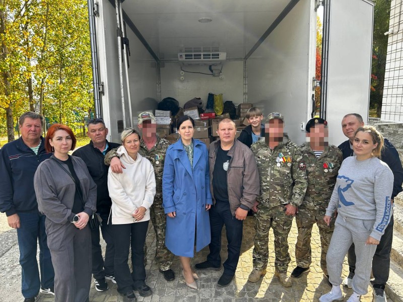 Волонтерский центр "Единой России" передал гумгруз участникам СВО