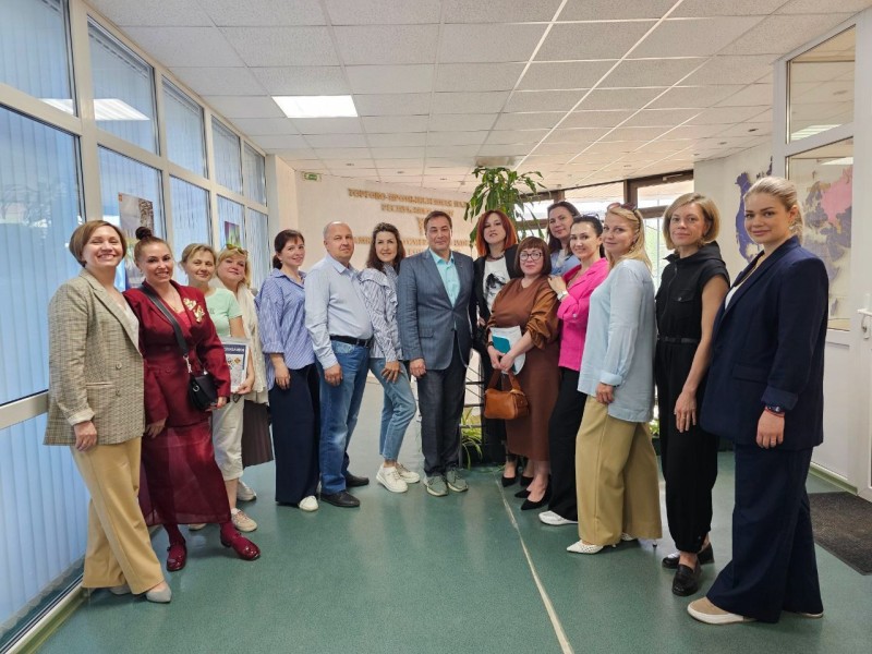 ТПП Коми проведет выставку-фестиваль женских компаний "Бизнес-Девичник"