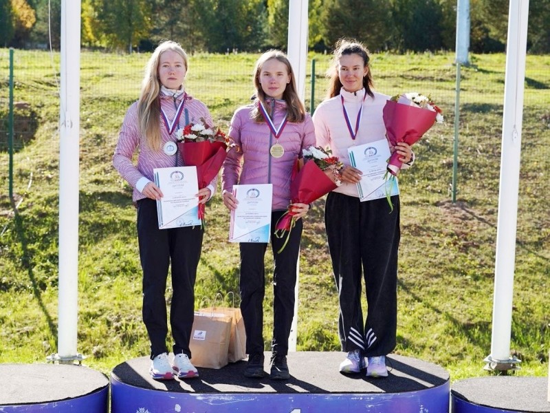 Дарья Канева завоевала серебро в кроссе 5 км на чемпионате России по лыжероллерам