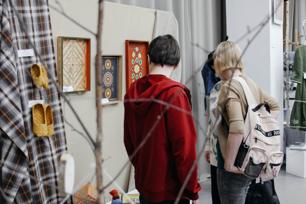 Молодые художники Коми представят традиционные художественные промыслы на 