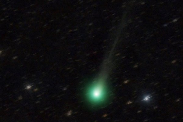 В октябре жители Коми смогут увидеть яркую комету