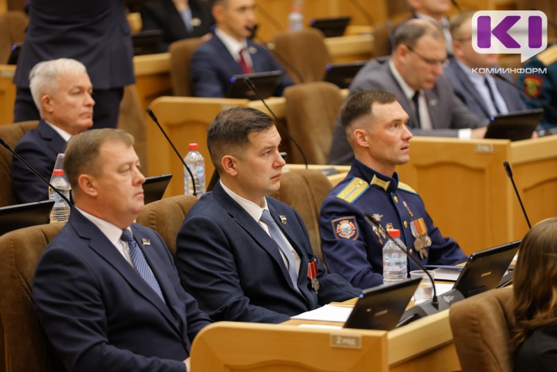 Нам необходимо развивать социальную поддержку ветеранов СВО и патриотическое воспитание молодежи - депутат Госсовета Коми Степан Ульныров