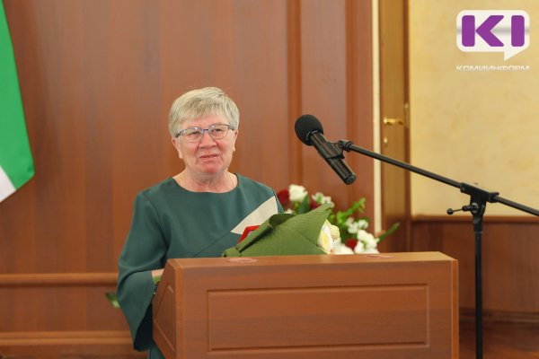 Слово учителя: почетные педагоги выступили с ответной речью перед главой Коми Ростиславом Гольдштейном