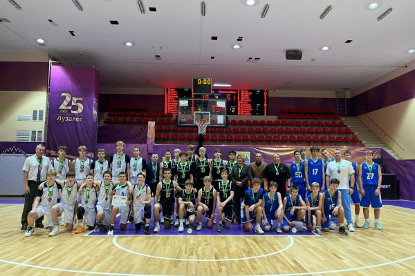 Команда Коми завоевала бронзу на Межрегиональных соревнованиях по баскетболу